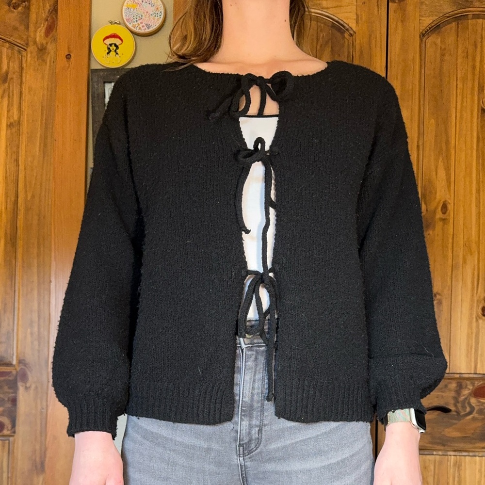 SHEIN Black Tie-Front Knit Cardigan